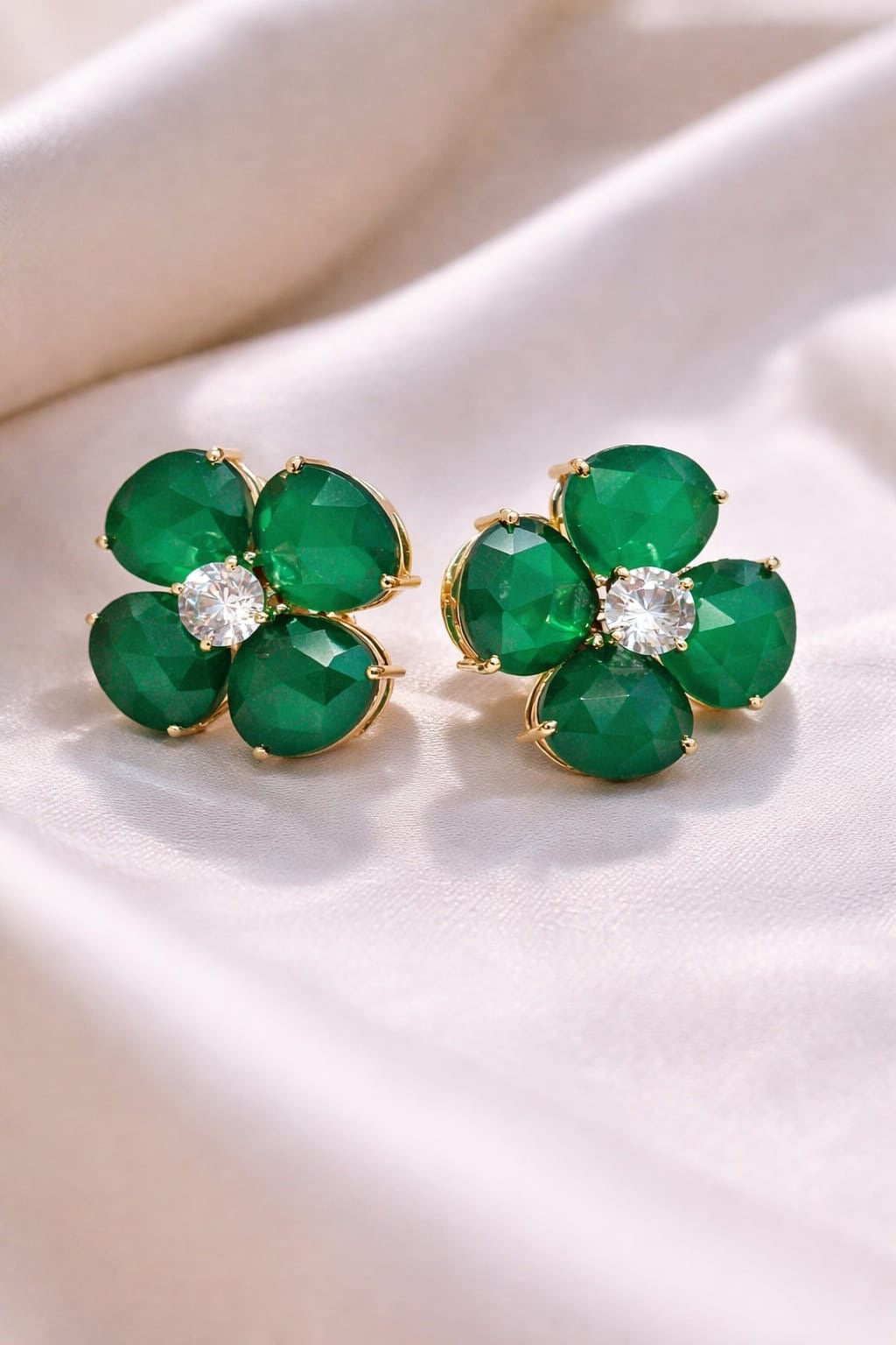 Clover Green Onyx Earrings (Silver)