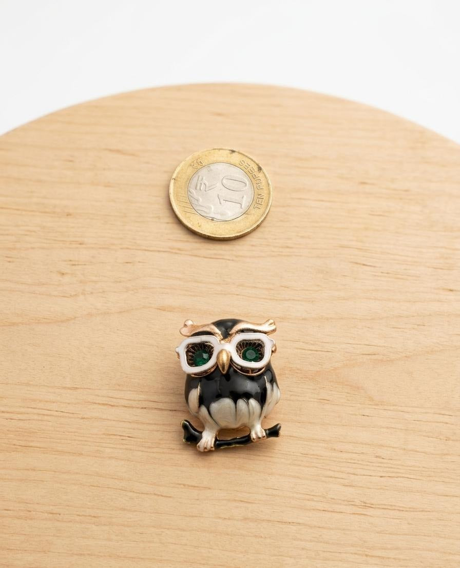 The Scholarly Sage Enamel Owl Brooch