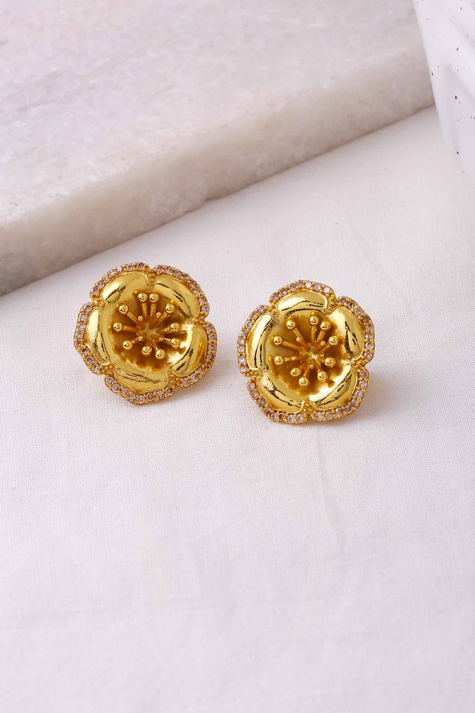 BLOOM STUDS - GOLD TEXTURED FINISH